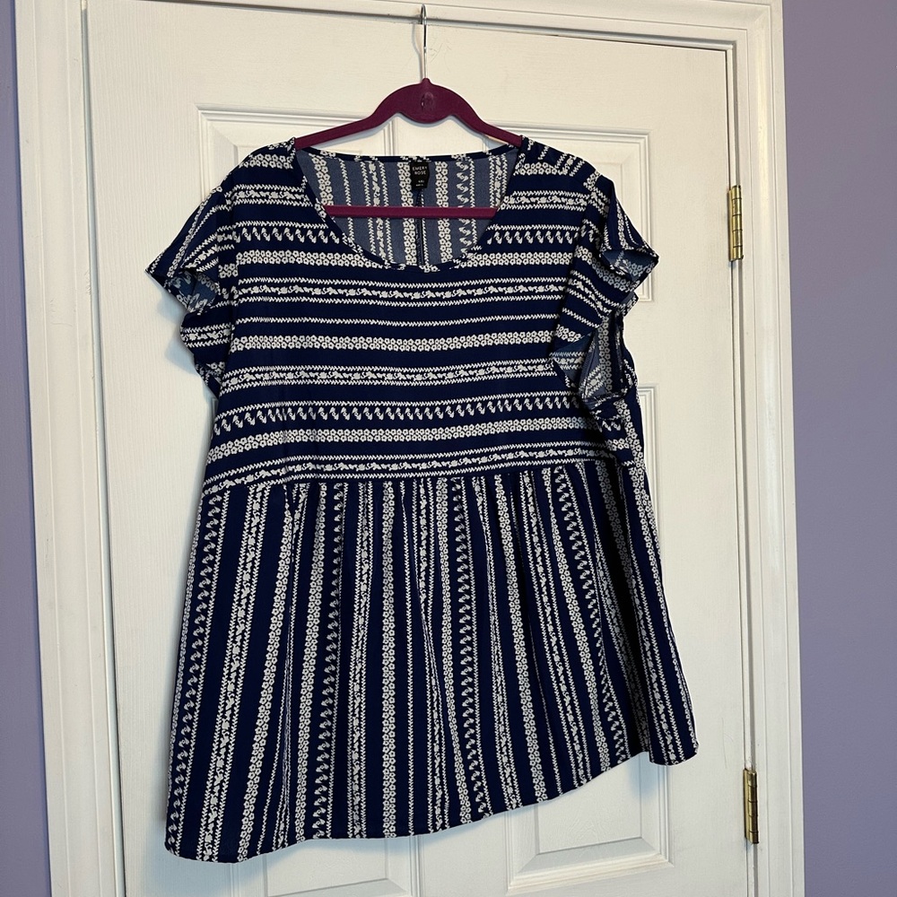 Emery Rose Blue and white Top 4XL
